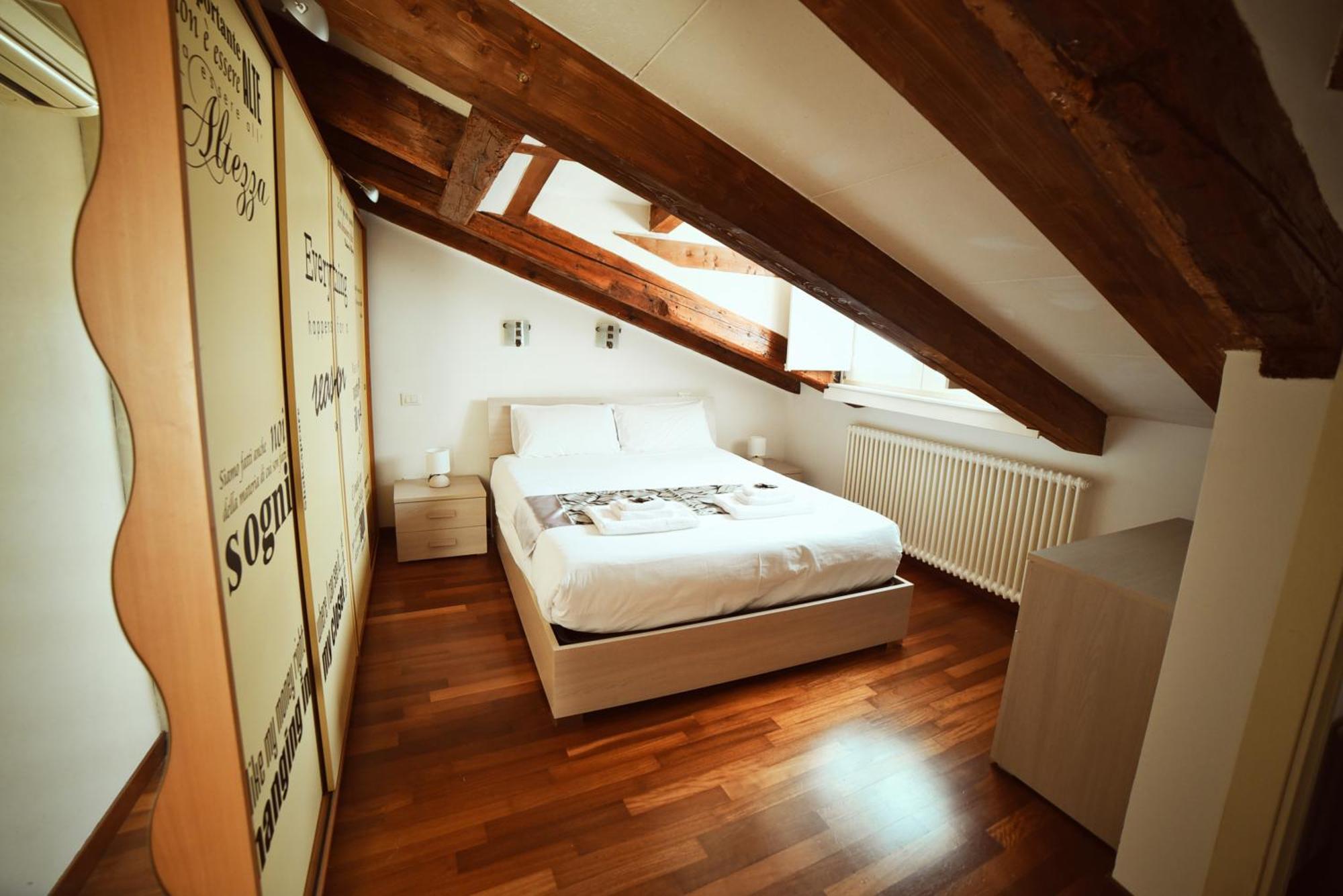 Le Dimore Di Mazzini Apartment Триест Екстериор снимка