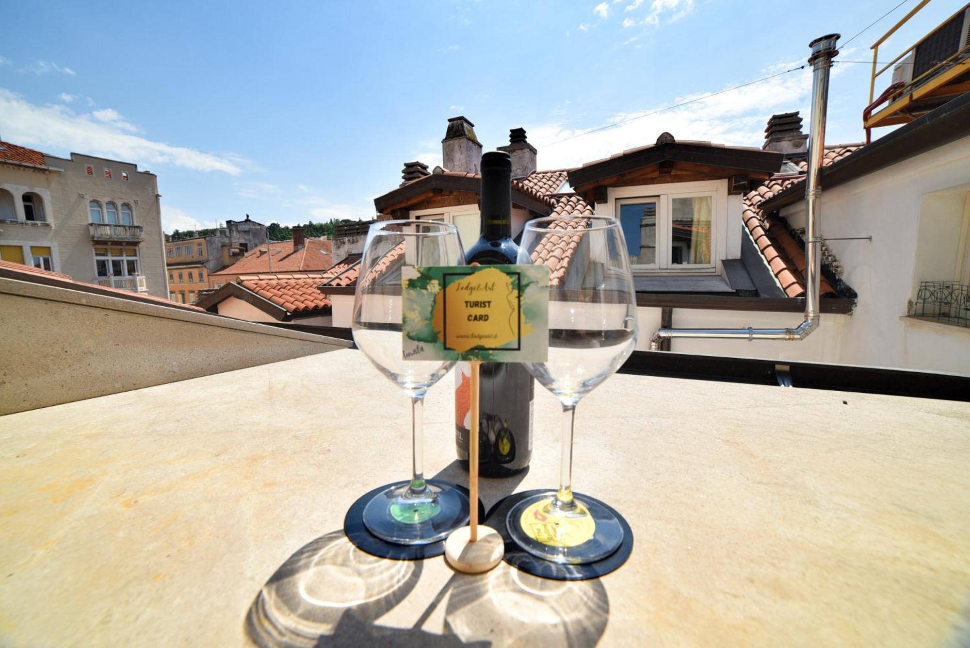 Le Dimore Di Mazzini Apartment Триест Екстериор снимка